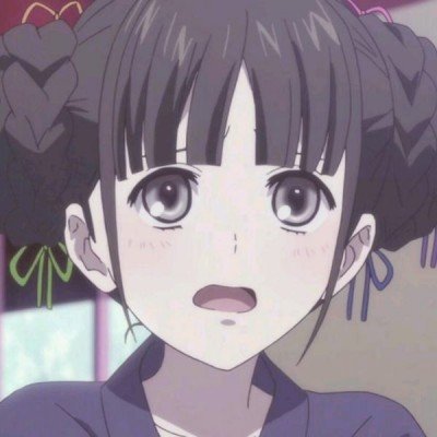 燕子在淋浴喷头上搭窝 房东：先住着